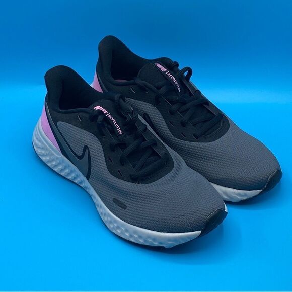 Nike Shoes - Nike Revolution 5 Women's Trainers